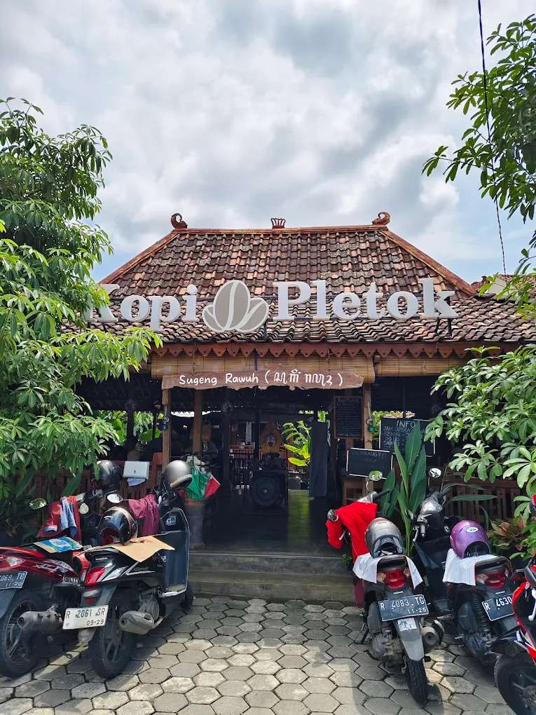 Menikmati Kuliner Tradisional di Kopi Pletok Purwokerto kopi pletok purwokerto